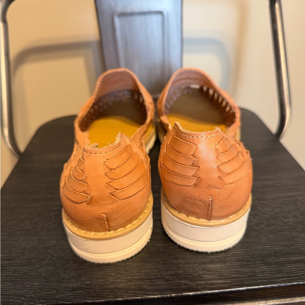 Macarena Collection Woven Leather Huarache Sandals Tan Slip On Flats Sz 10 - Picture 9 of 13